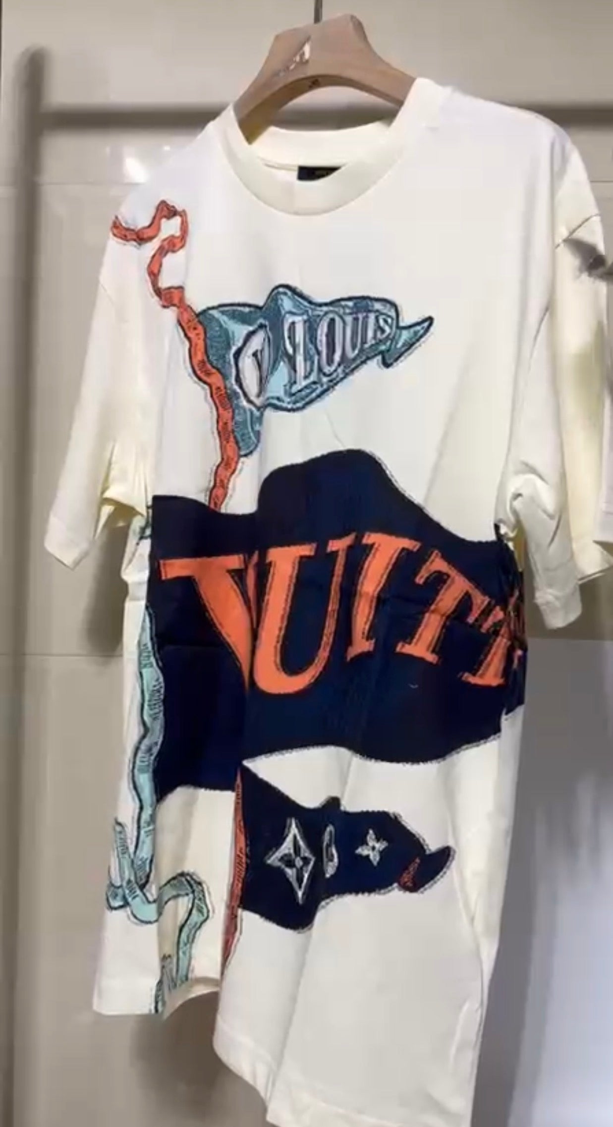 T-shirt LV