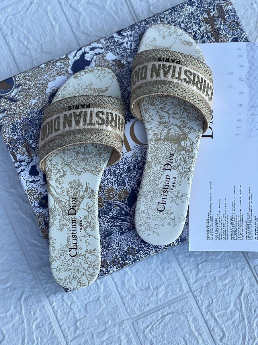 Chinelo DIOR