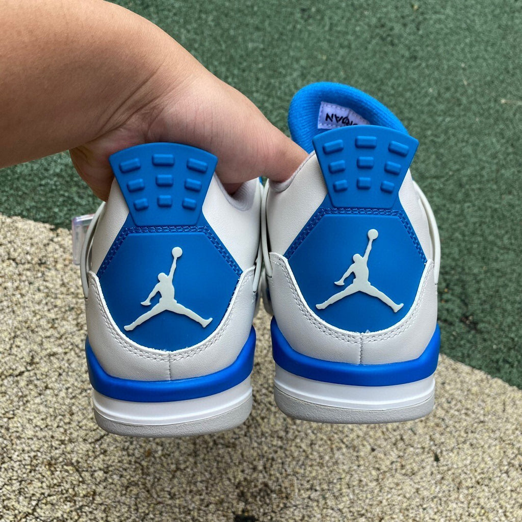 Jordan 4