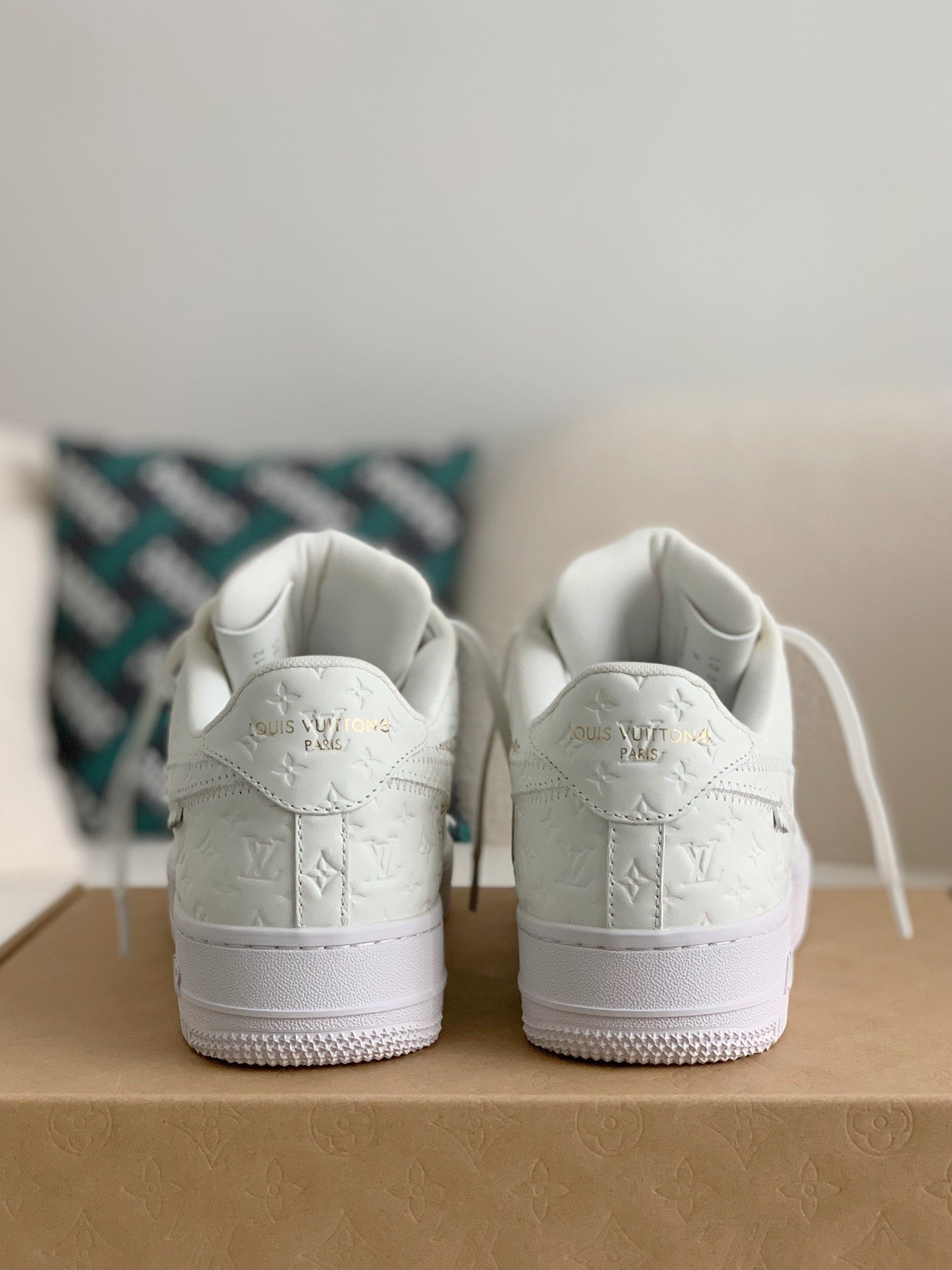 Af1 x LV