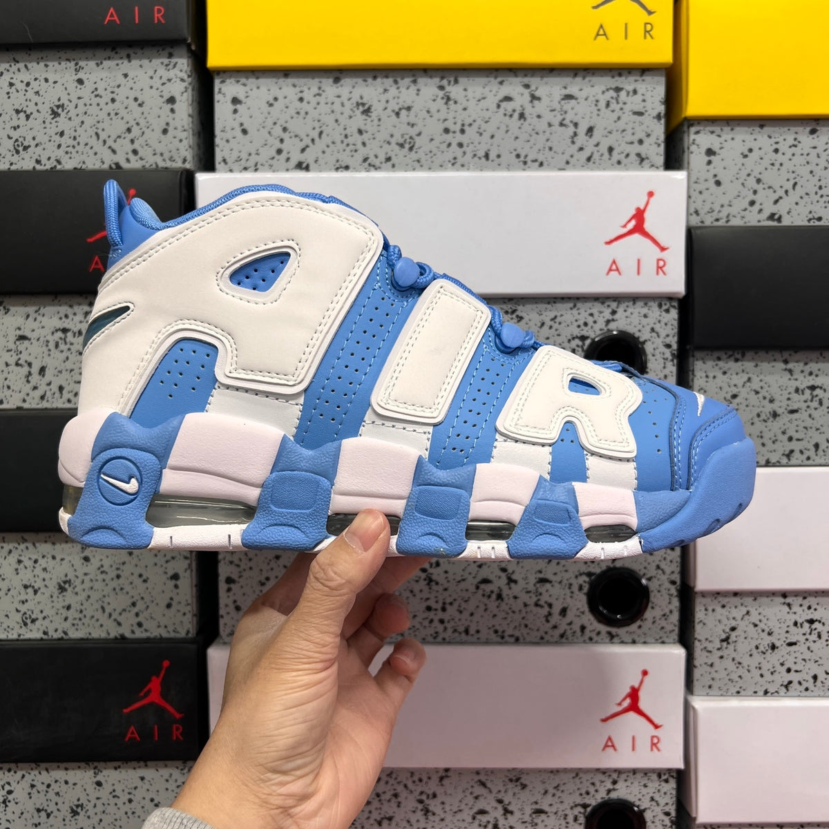 Sapatilhas Nike UPTEMPO