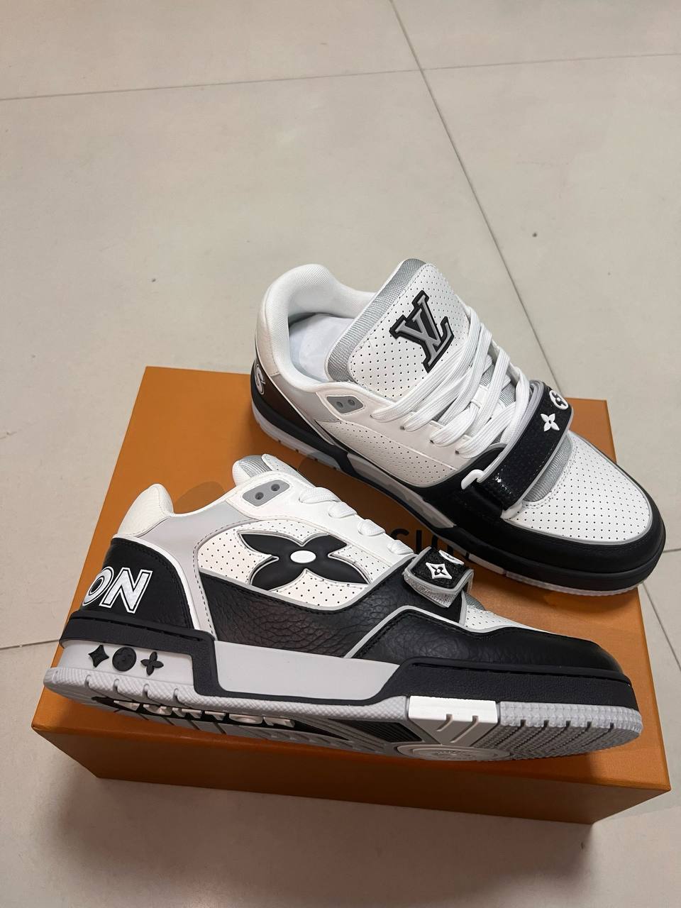 LV