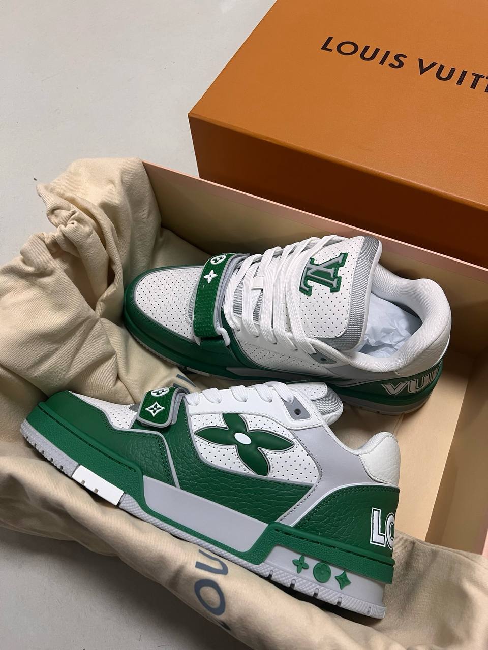LV