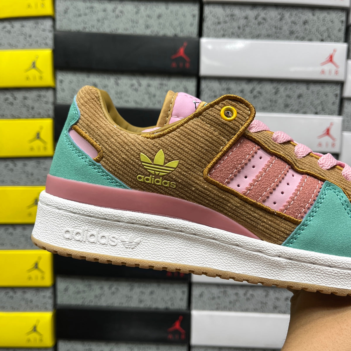 Sapatilhas Adidas x SIMPSONS