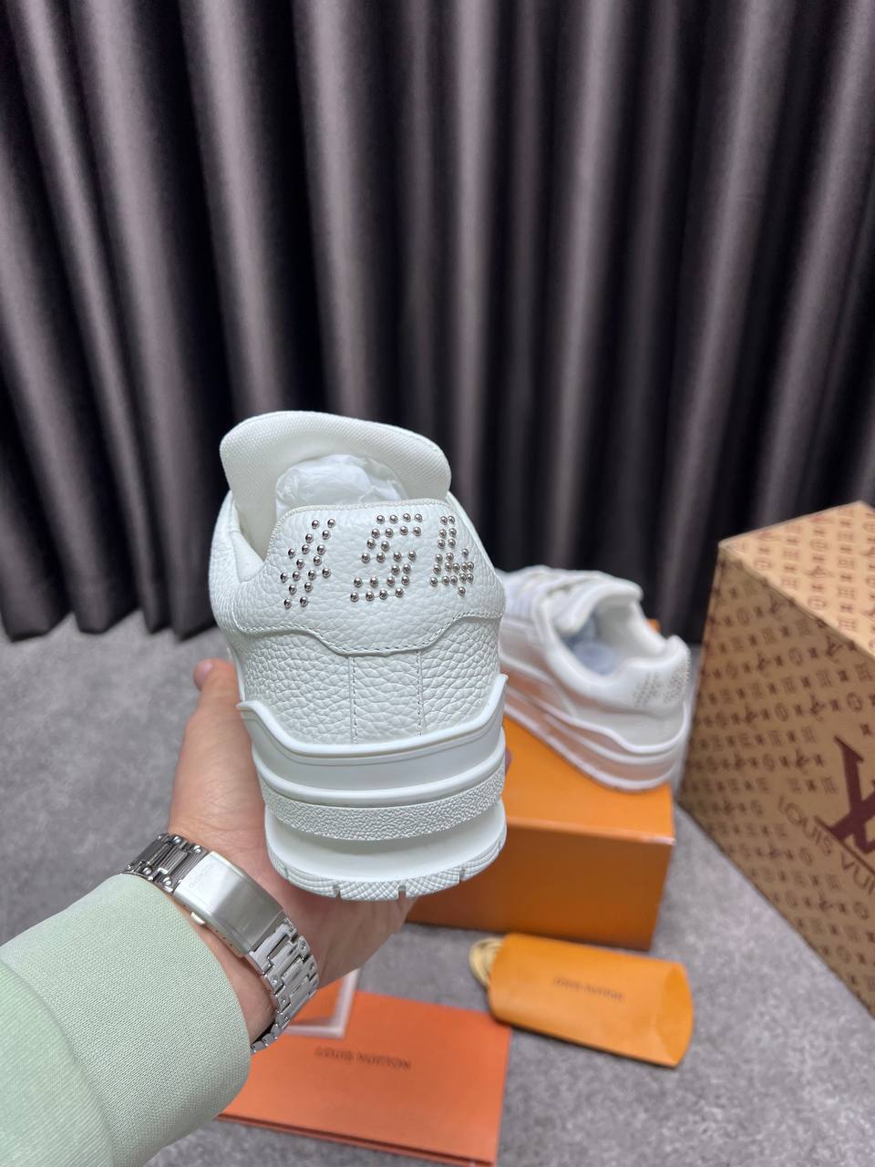 LV