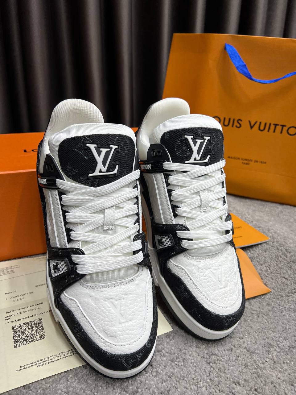 LV