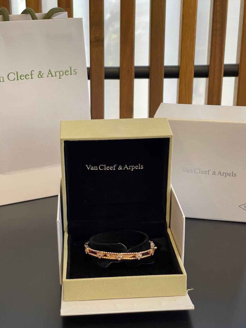 VAN CLEEF