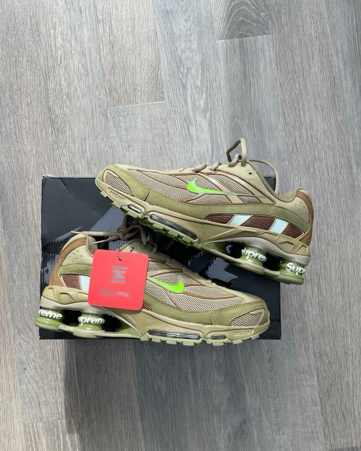 Nike - x Supreme Shox