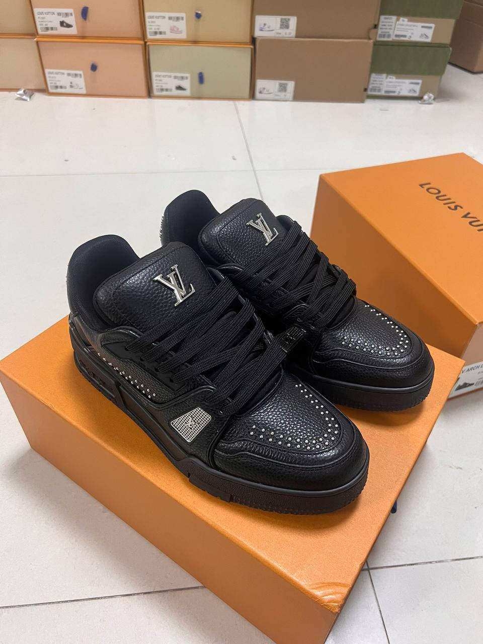 LV