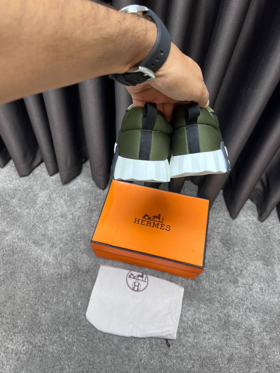 HERMÈS