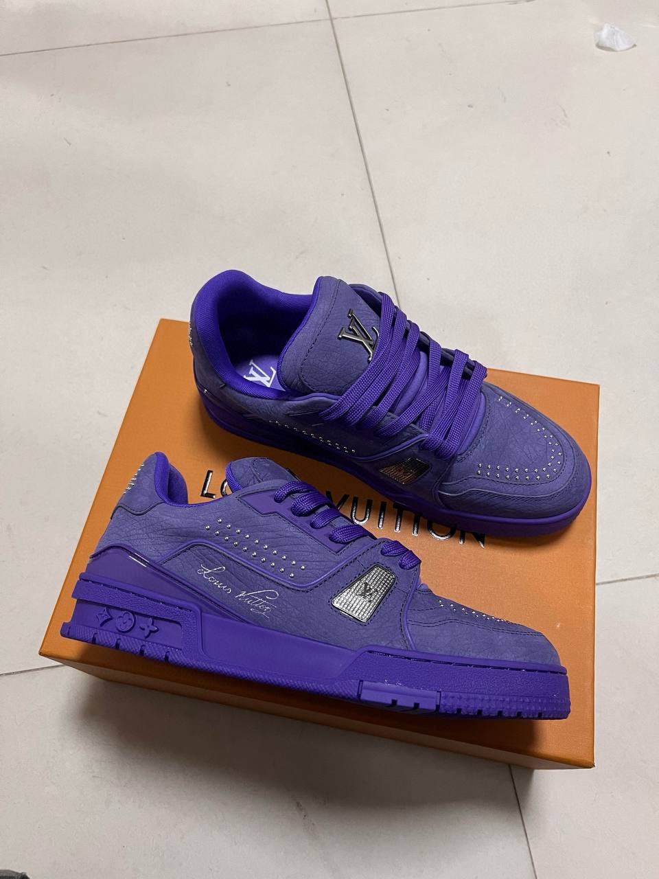 LV