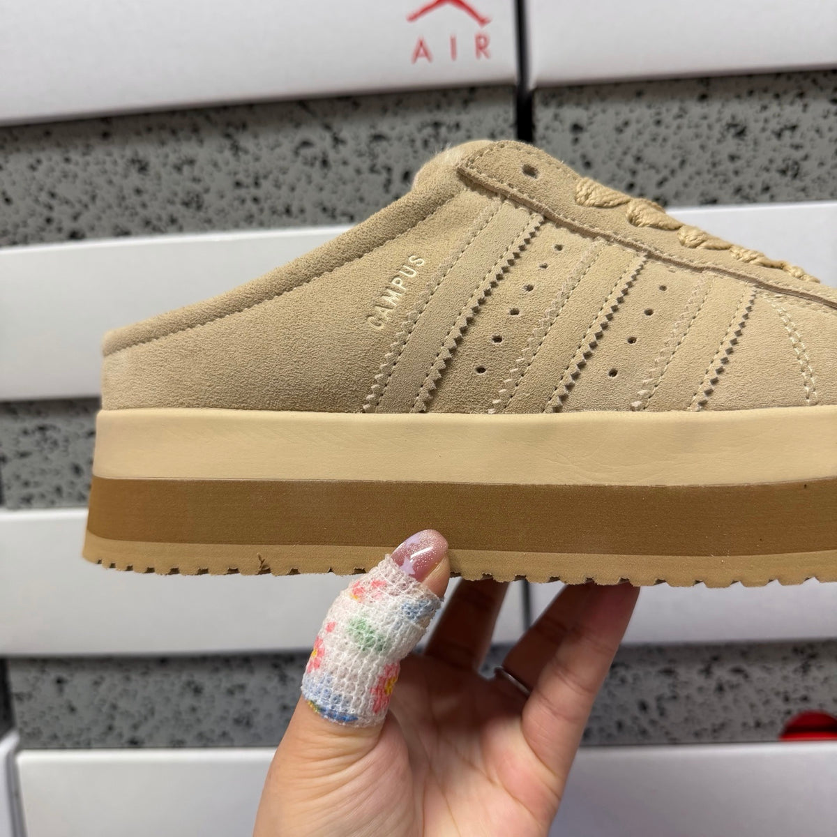 Adidas Campus 00s