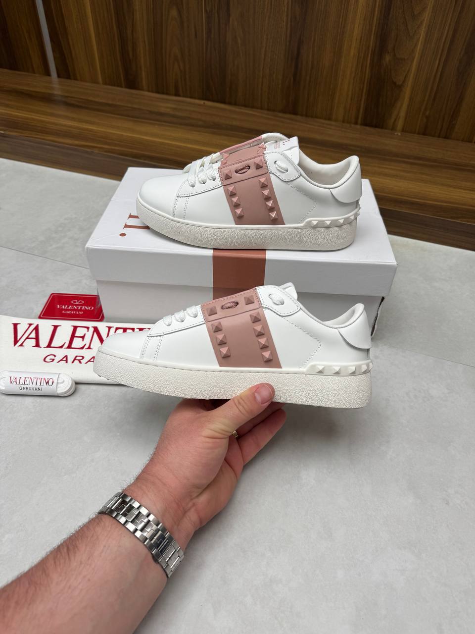 VALENTINO