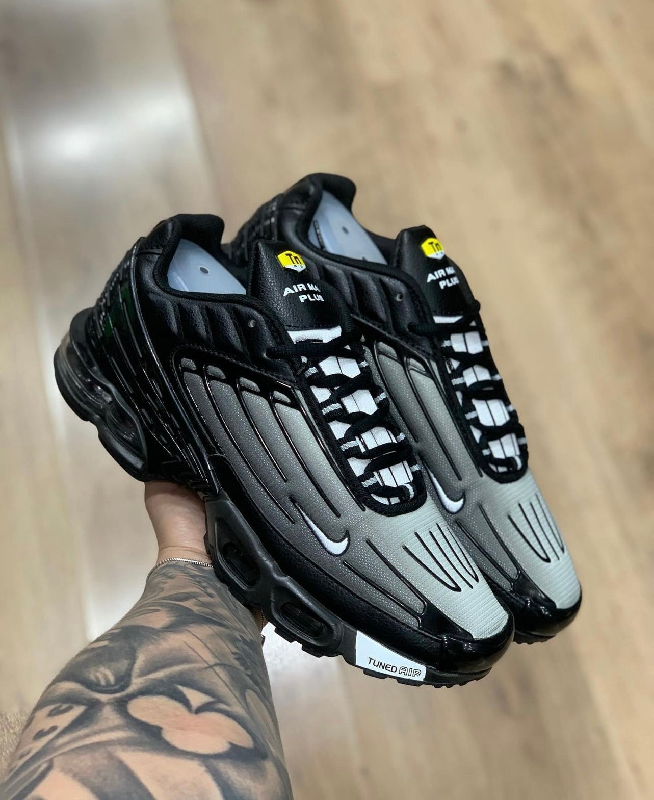 Nike Air Max Plus Tiempo