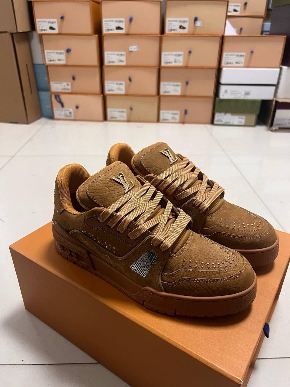 LV