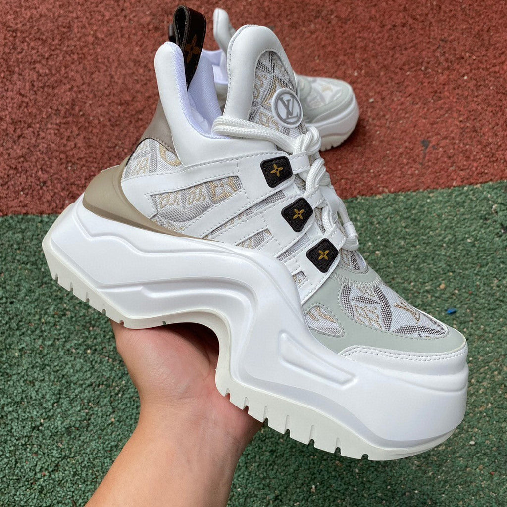 LV