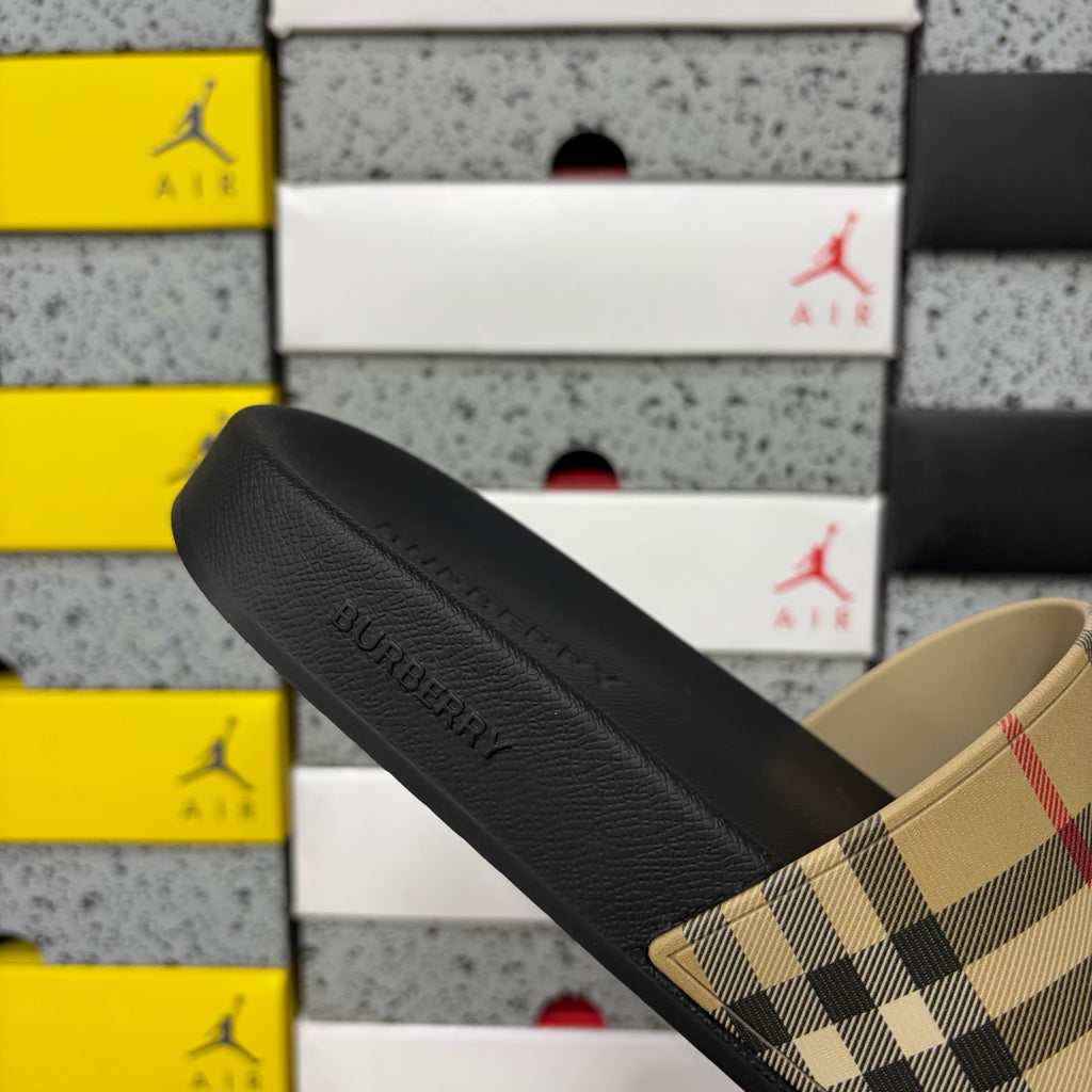 Chinelo BURBERRY
