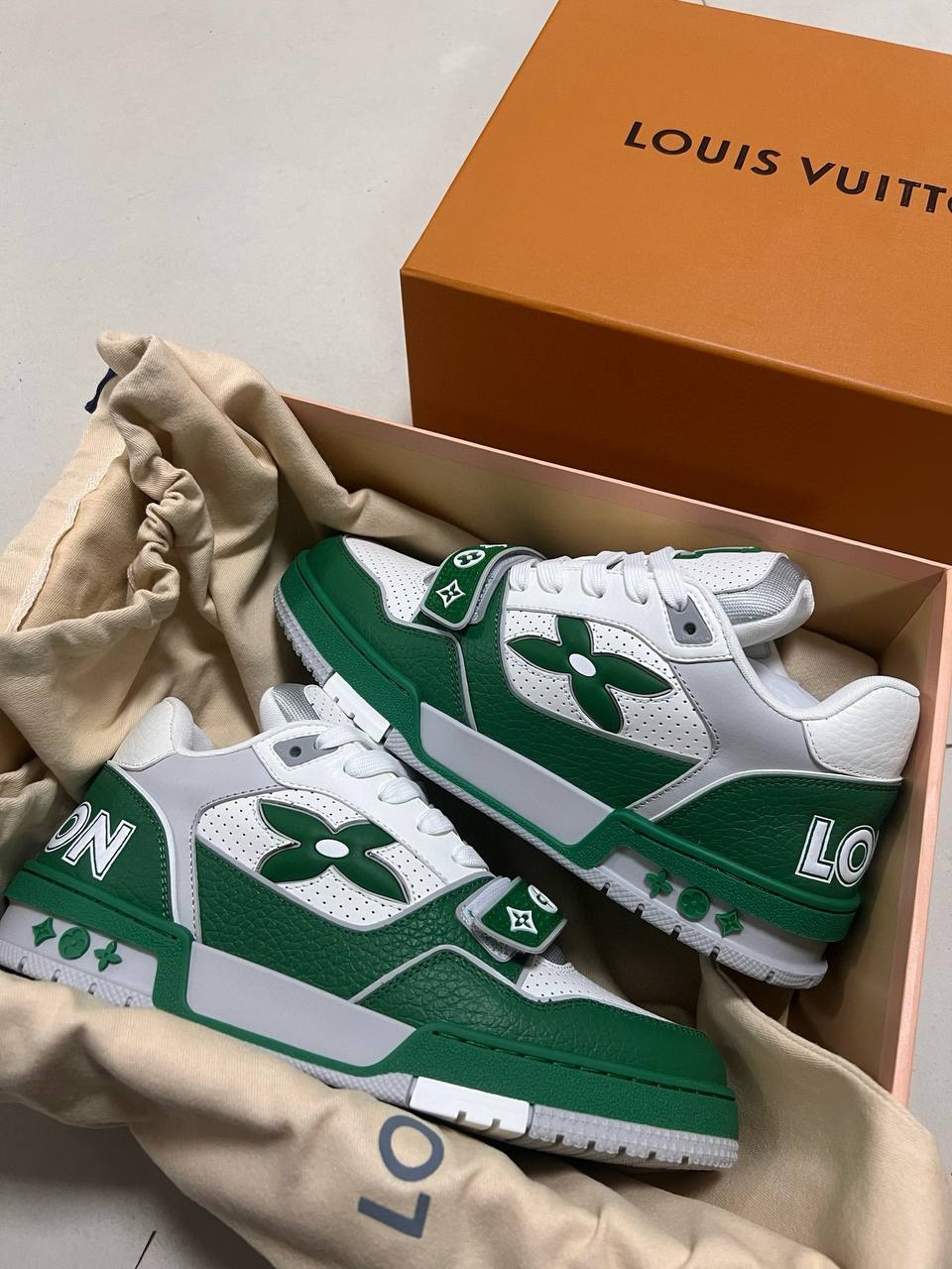 LV