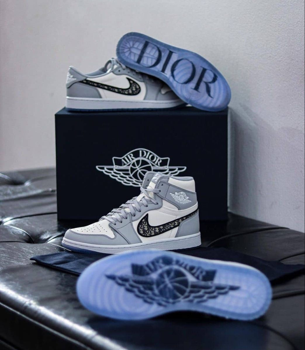 Jordan 1 x DIOR
