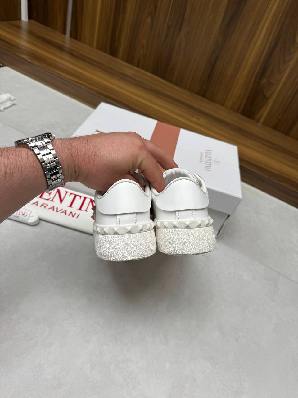 VALENTINO