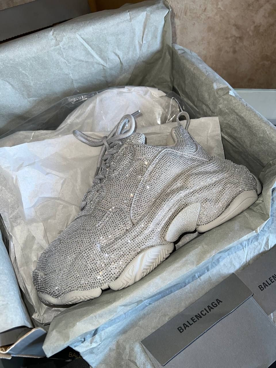 BALENCIAGA
