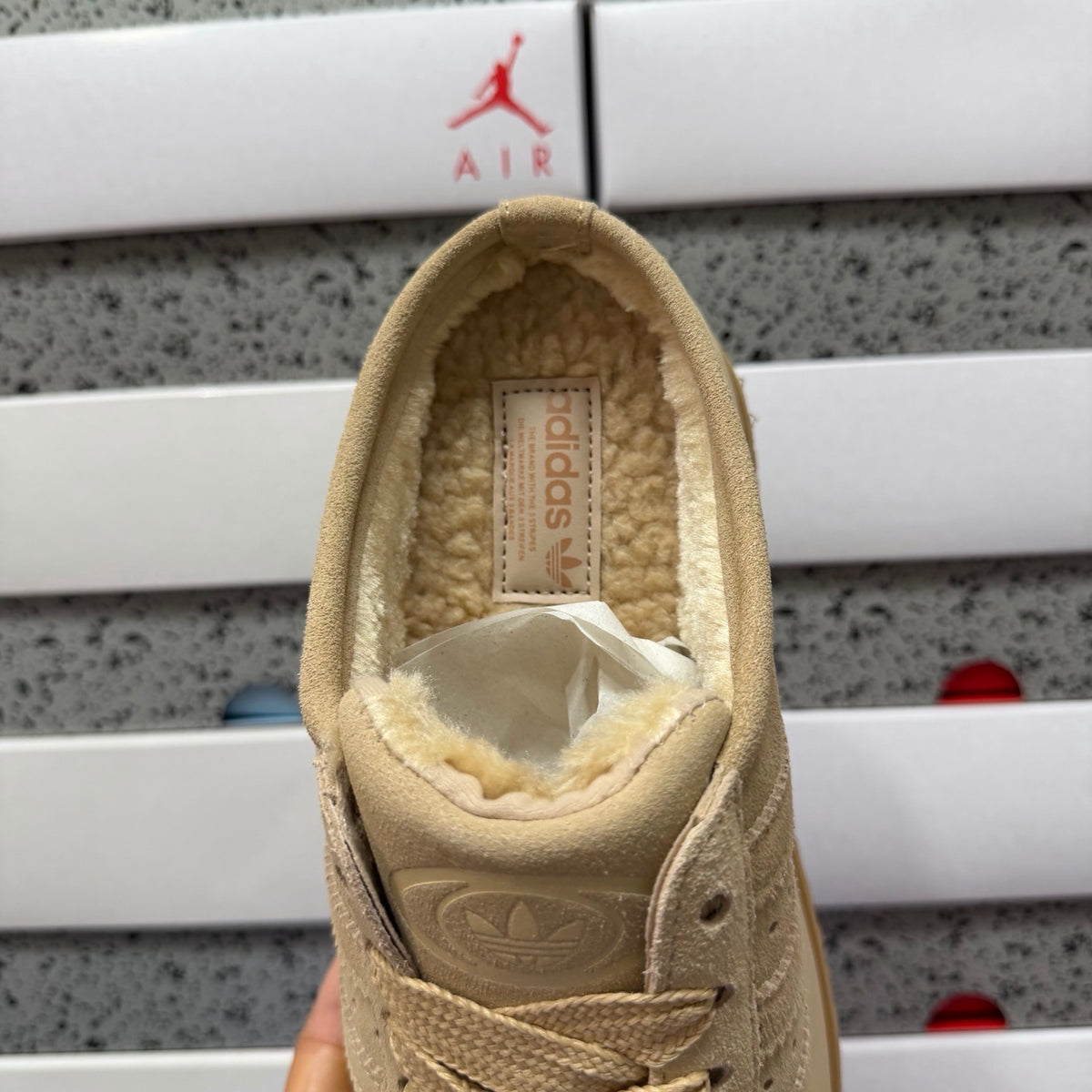 Adidas Campus 00s