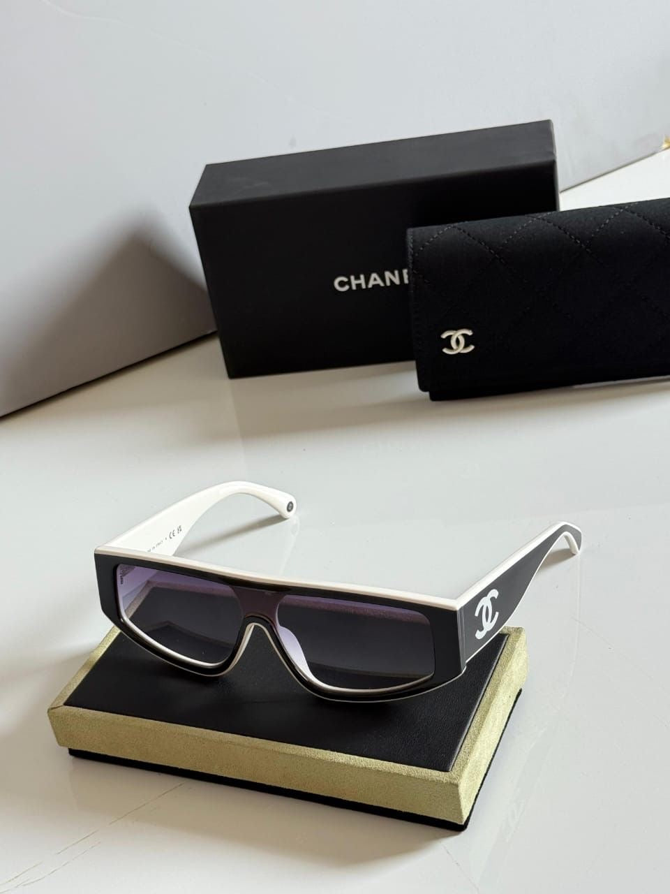 Óculos CHANEL