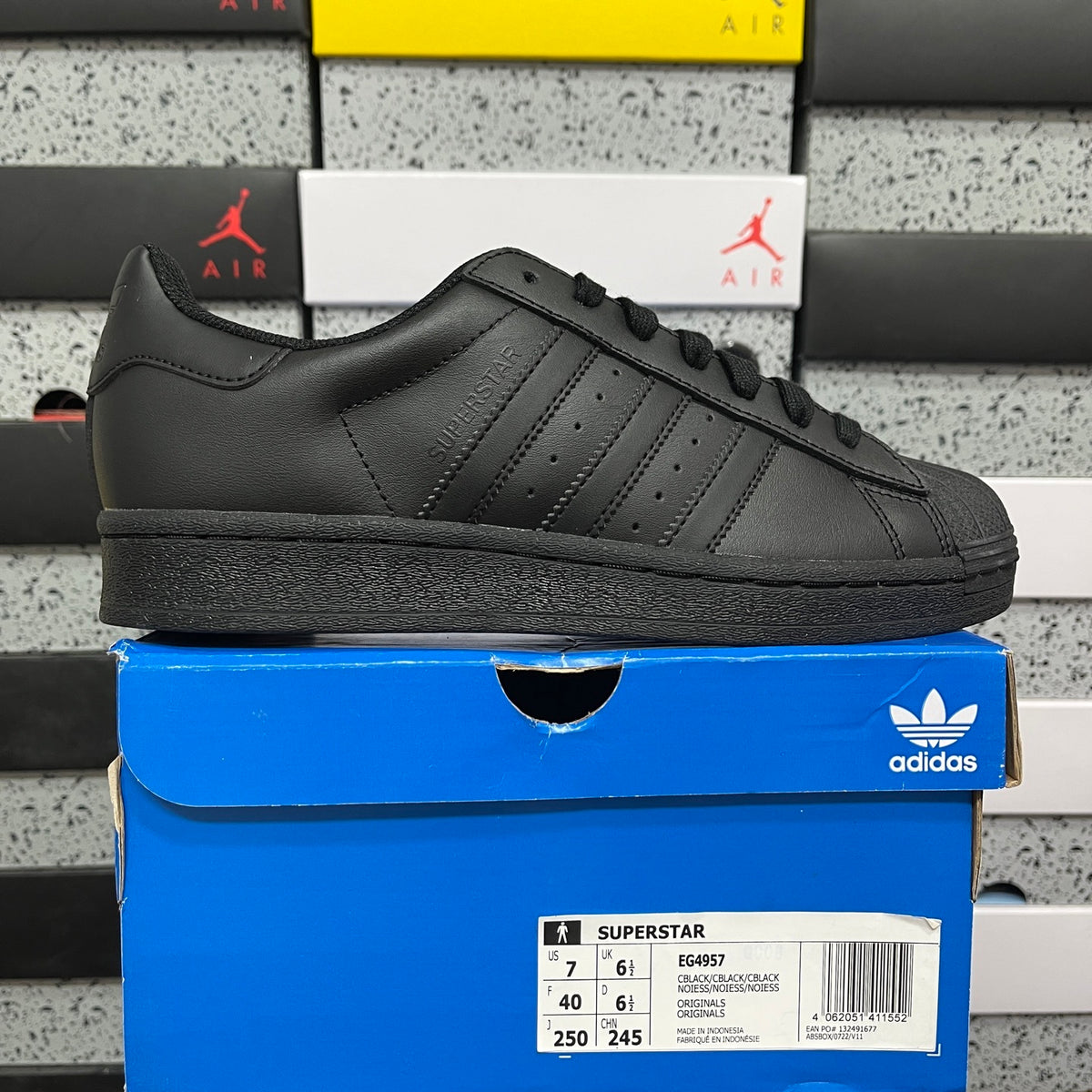 Adidas SuperStar