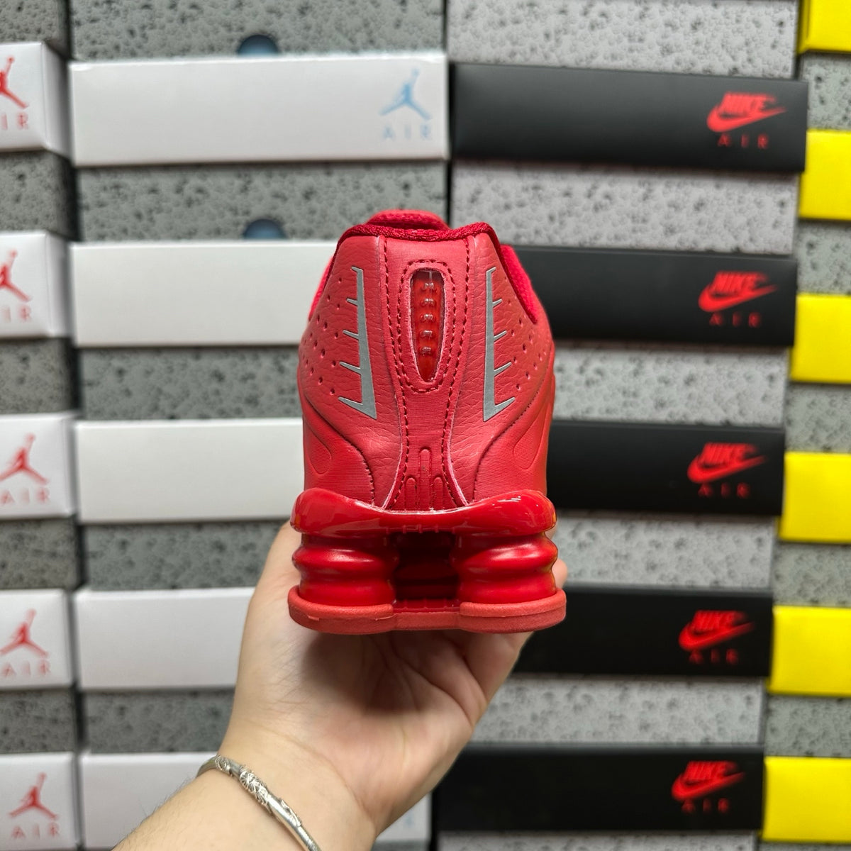 Nike Shox R4