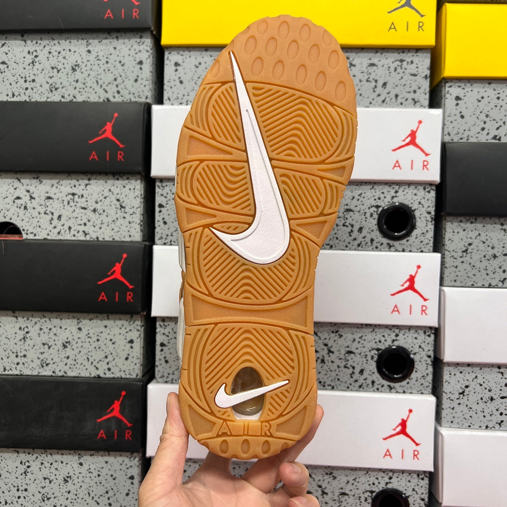 Sapatilhas Nike UPTEMPO
