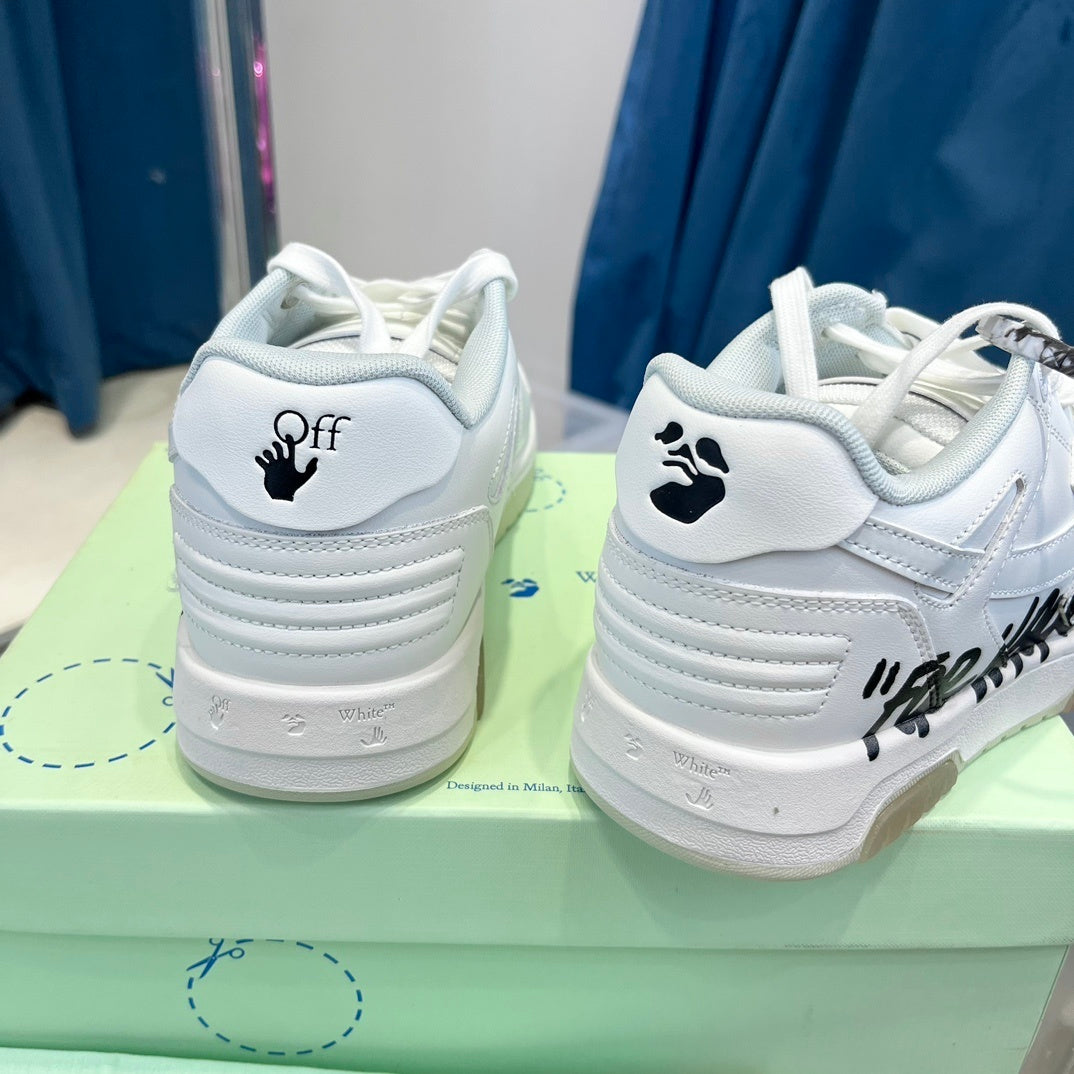 OFF-WHITE