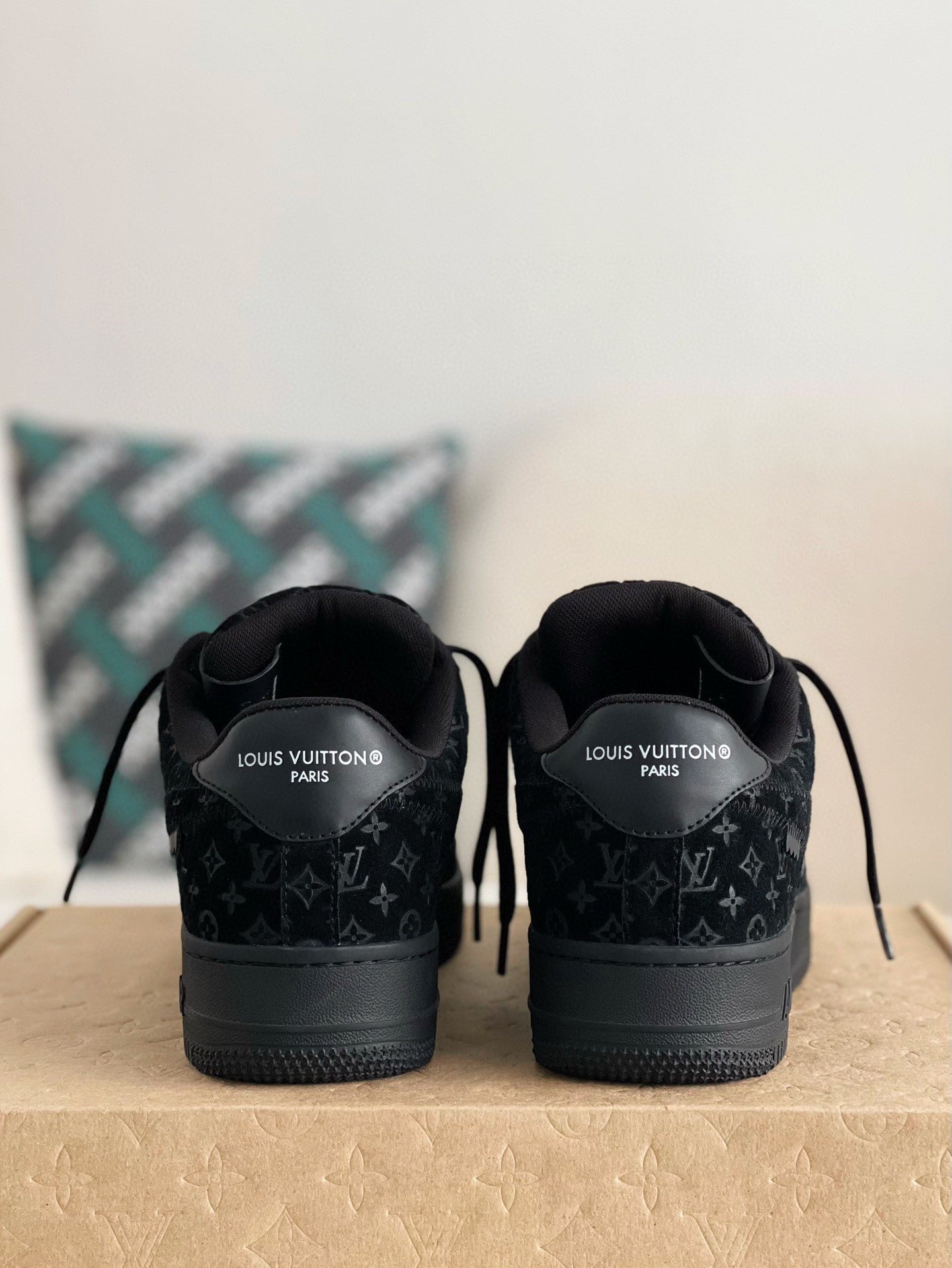 Af1 x LV