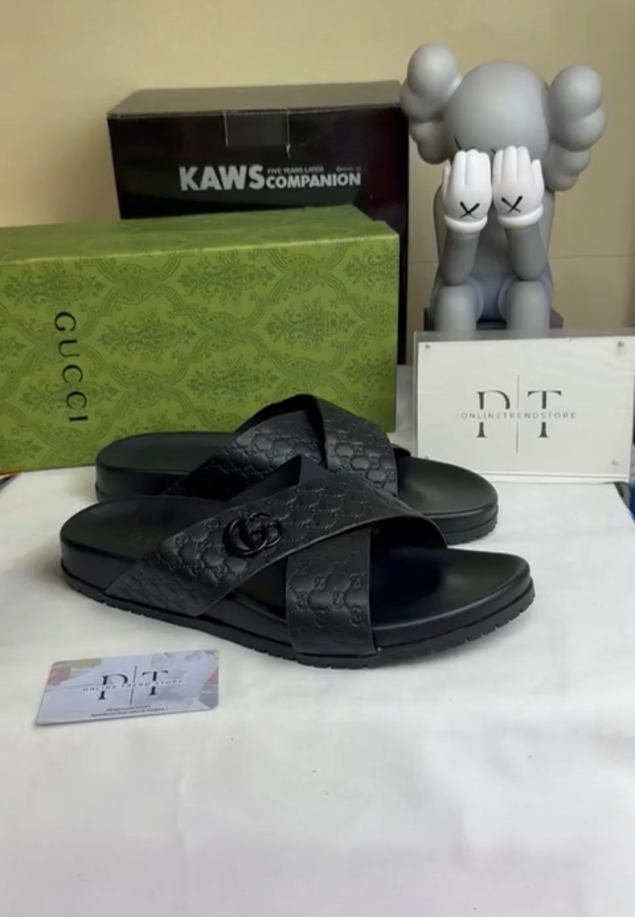 Chinelo GUCCI