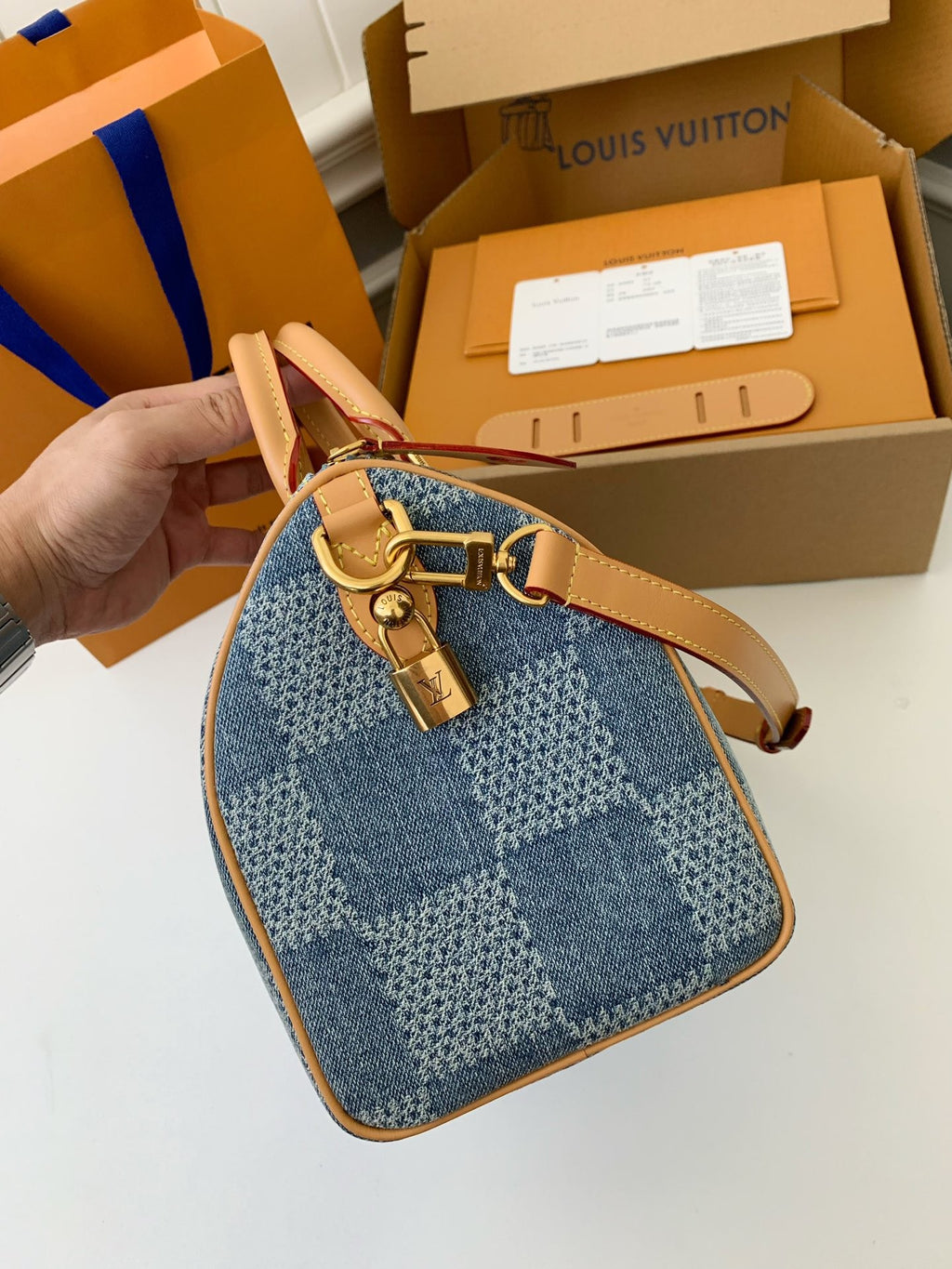 Mala LV