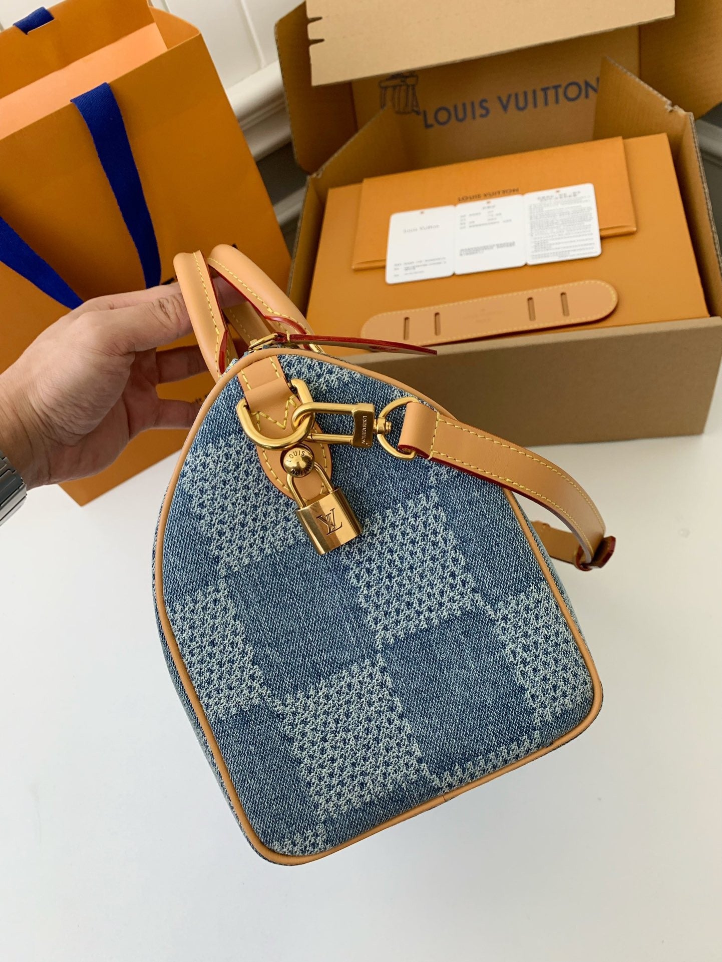 Mala LV