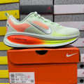 Sapatilhas Nike Vomero 18 Barely Green / Metallic Silver