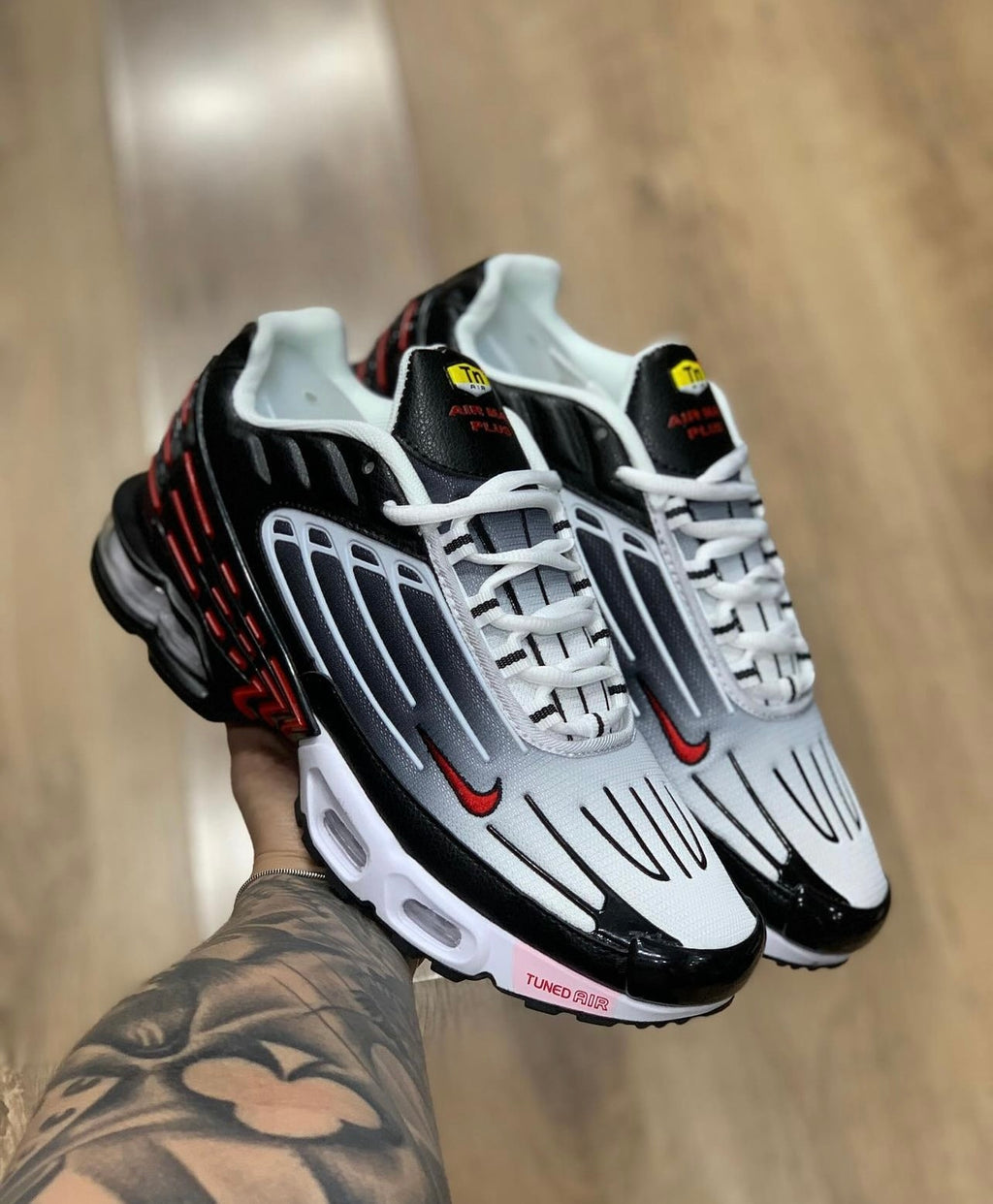 Nike Air Max Plus Tiempo