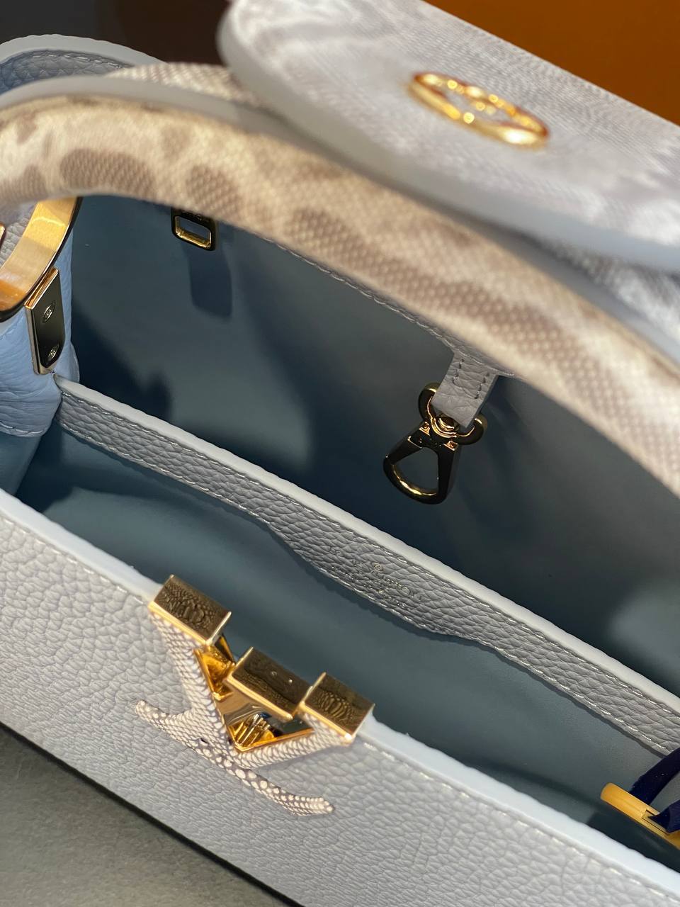Mala LV