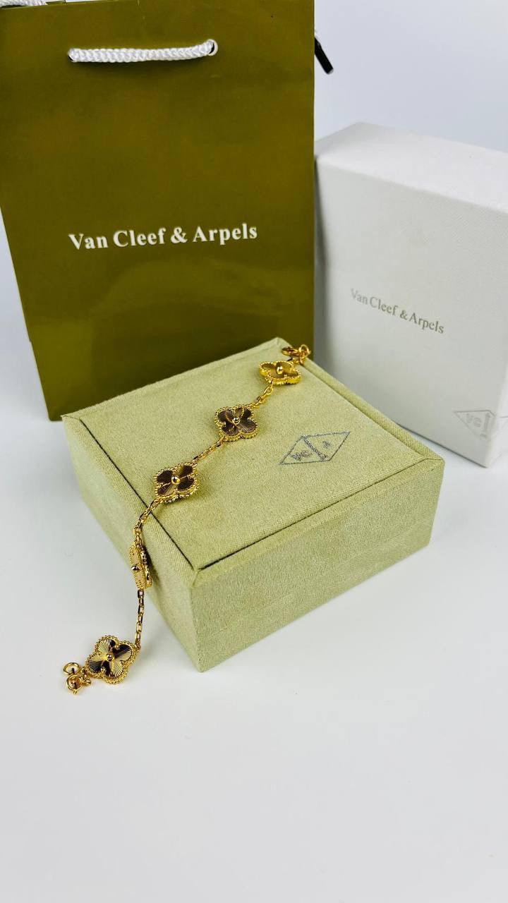 VAN CLEEF