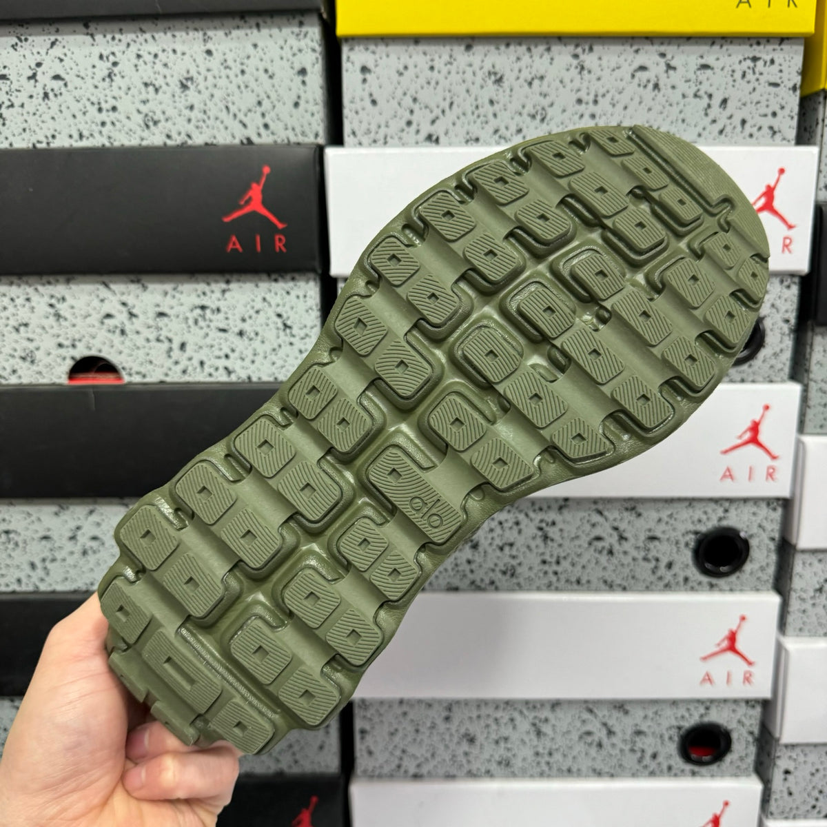 Sapatilhas Alo Runner Green Olive