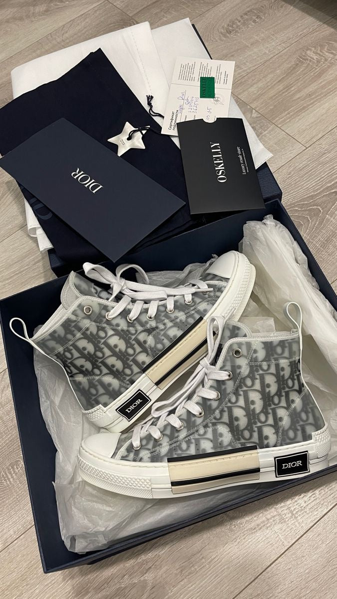 DIOR