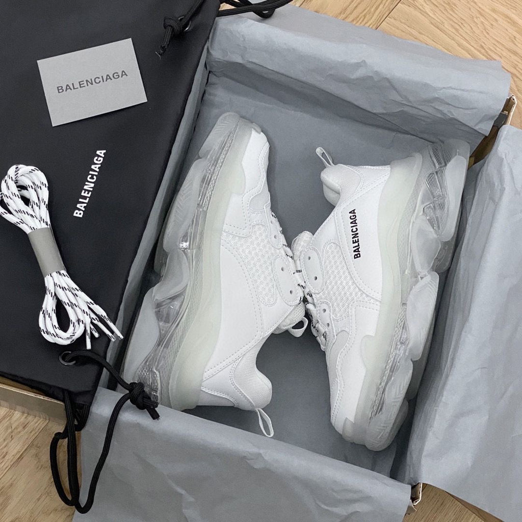 BALENCIAGA