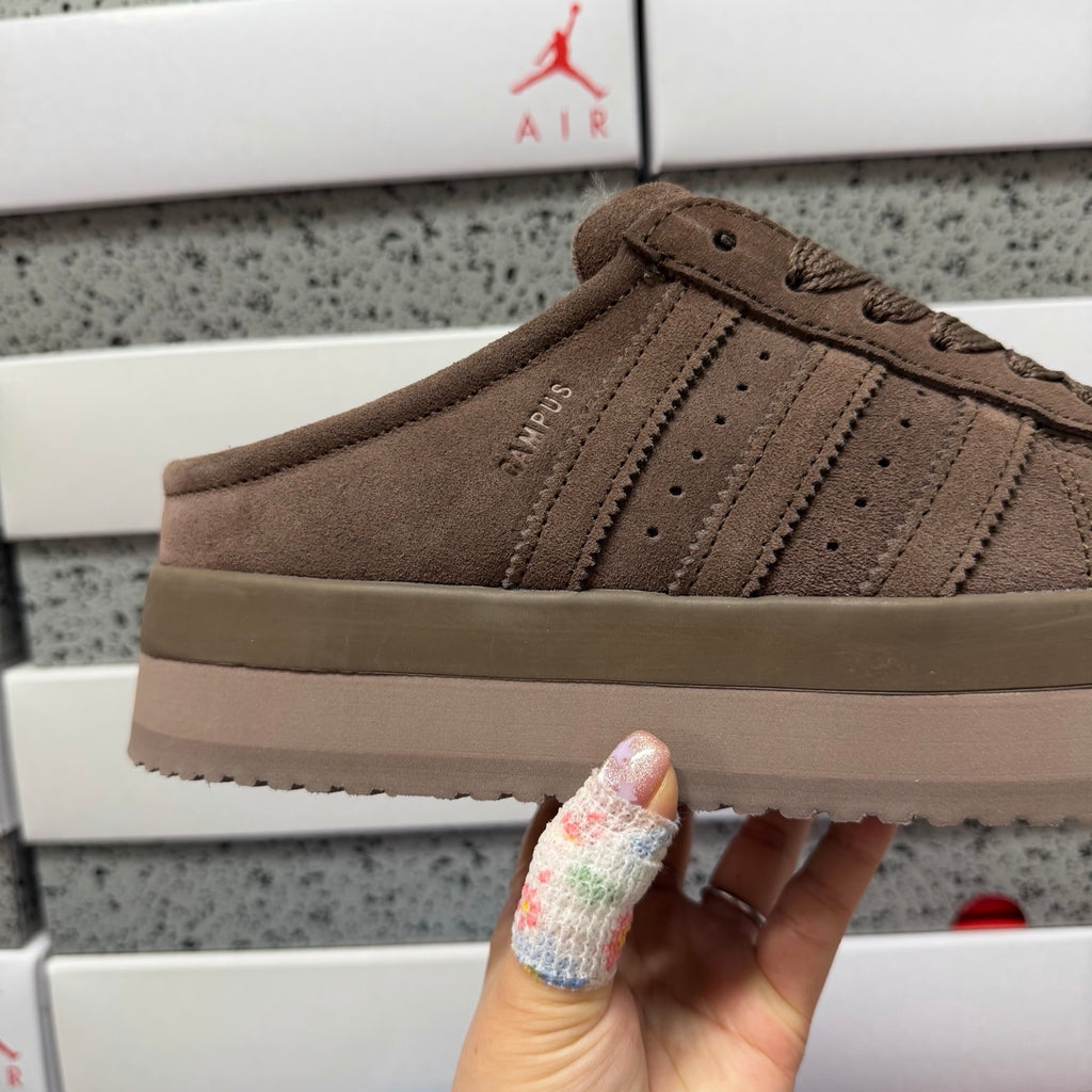 Adidas Campus 00s