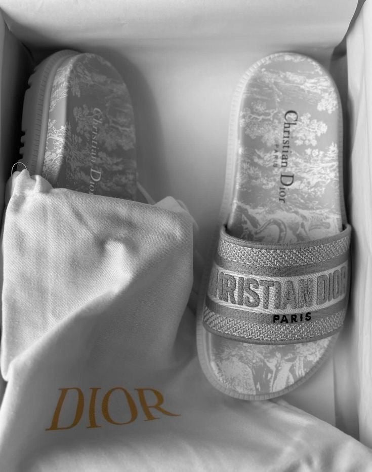 Chinelo DIOR