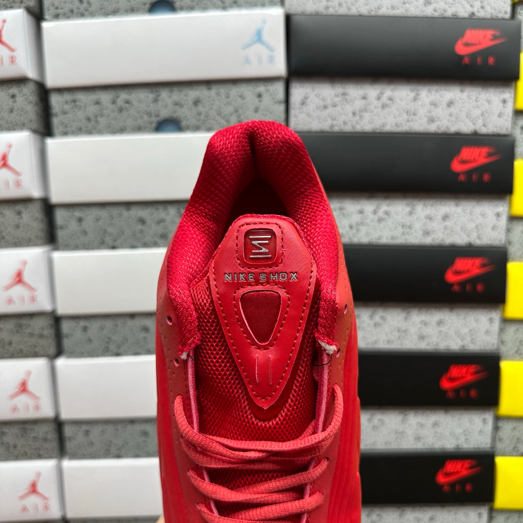 Nike Shox R4