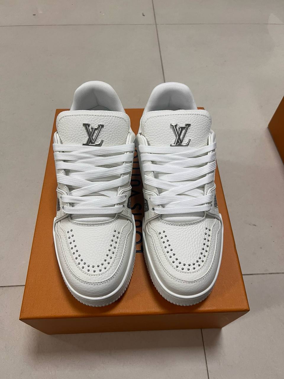 LV