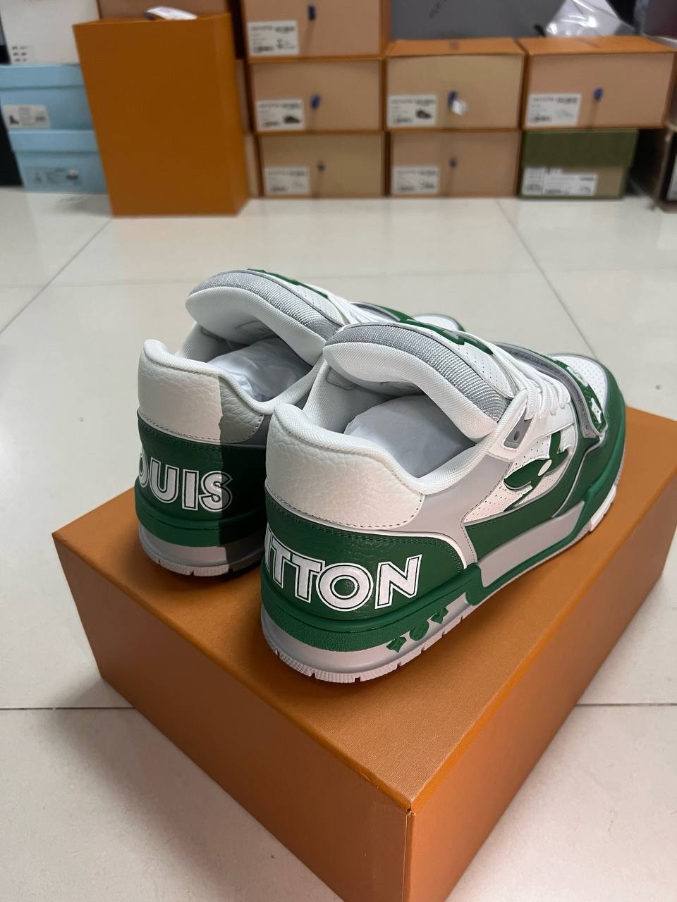 LV