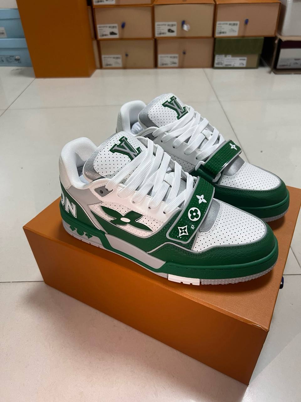 LV
