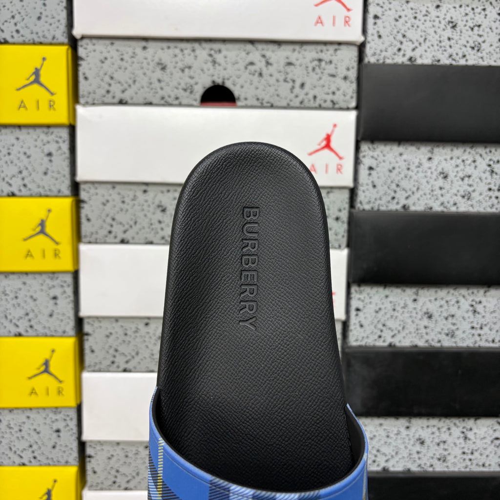 Chinelo BURBERRY