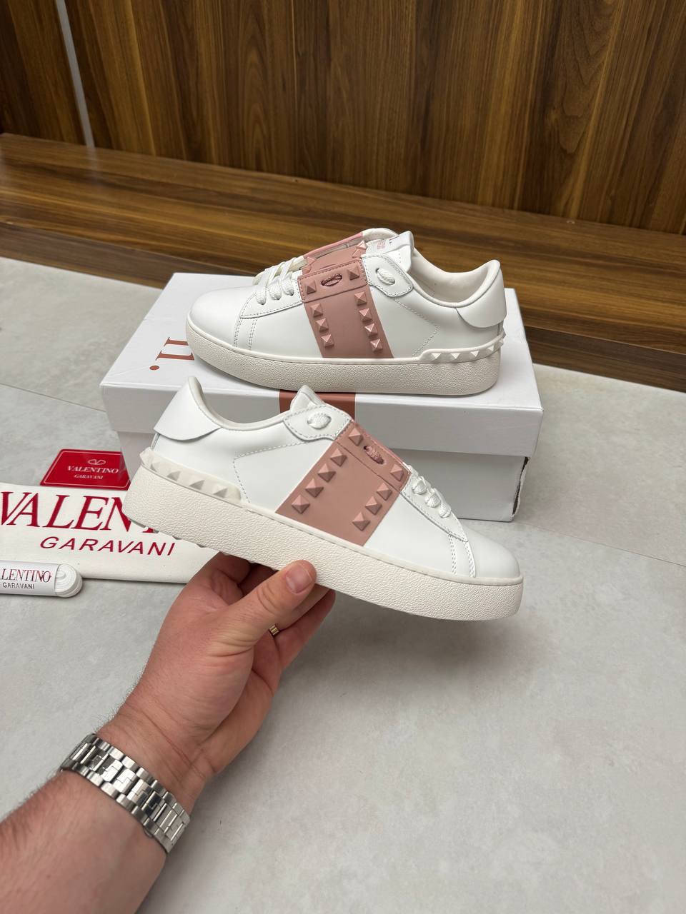 VALENTINO